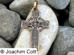 21175  Bronzeanhänger keltisches Kreuz  8,00 €